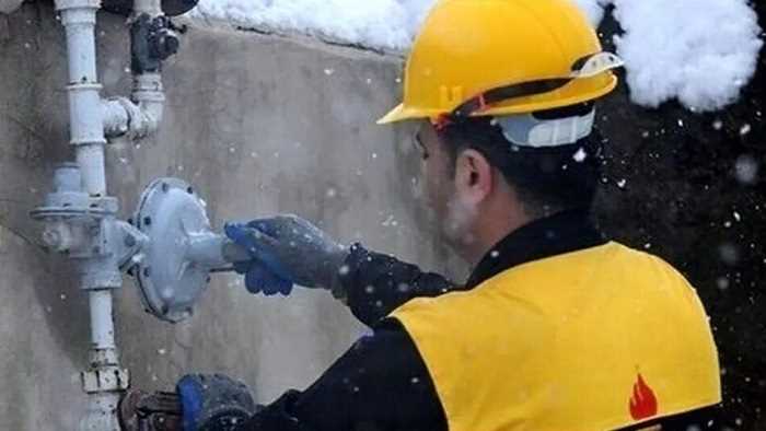 قطع گاز ۲۱۰ هزار ویلای پرمصرف استخردار  