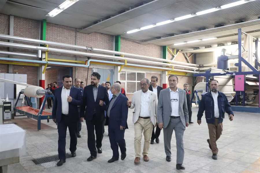 واگذاری مالکیت کارخانه نساجی به بانک ملی ایران 